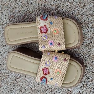 Girls Unlisted sandals